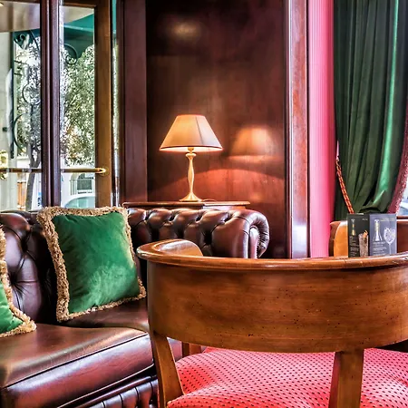 Hotel Panthéon Parigi